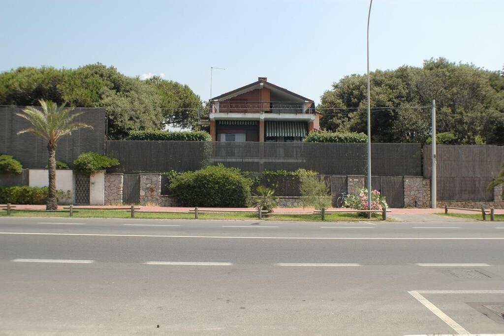 Villa Il Platano Con Giardino Beachfront Forte dei Marmi Exterior foto