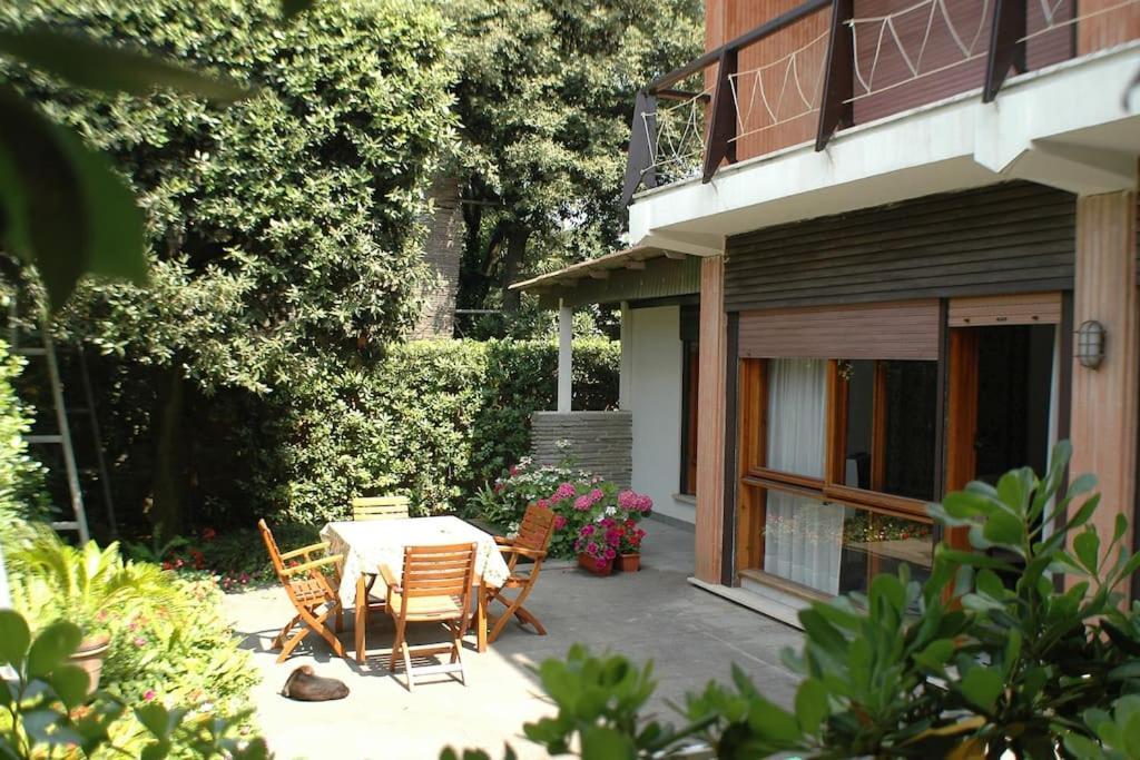 Villa Il Platano Con Giardino Beachfront Forte dei Marmi Exterior foto